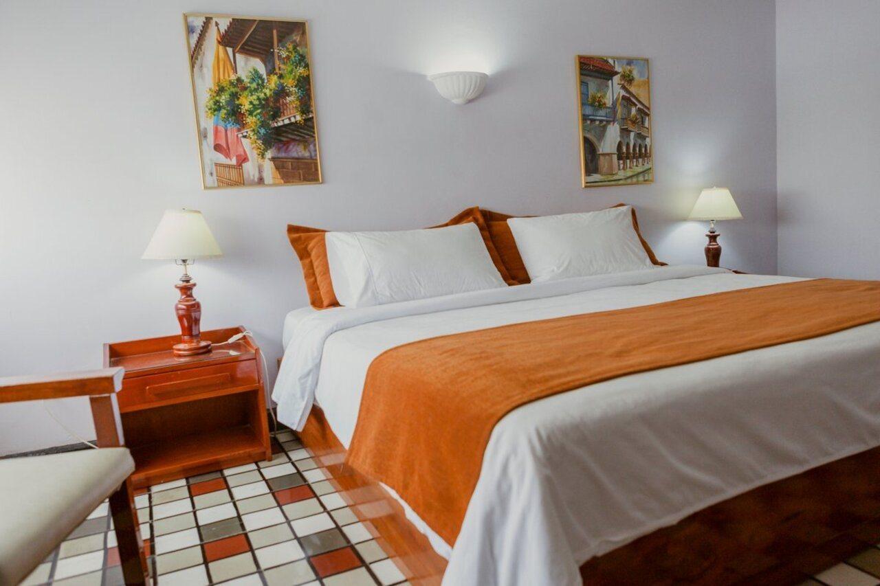 Hotel Bahia Картахена Экстерьер фото