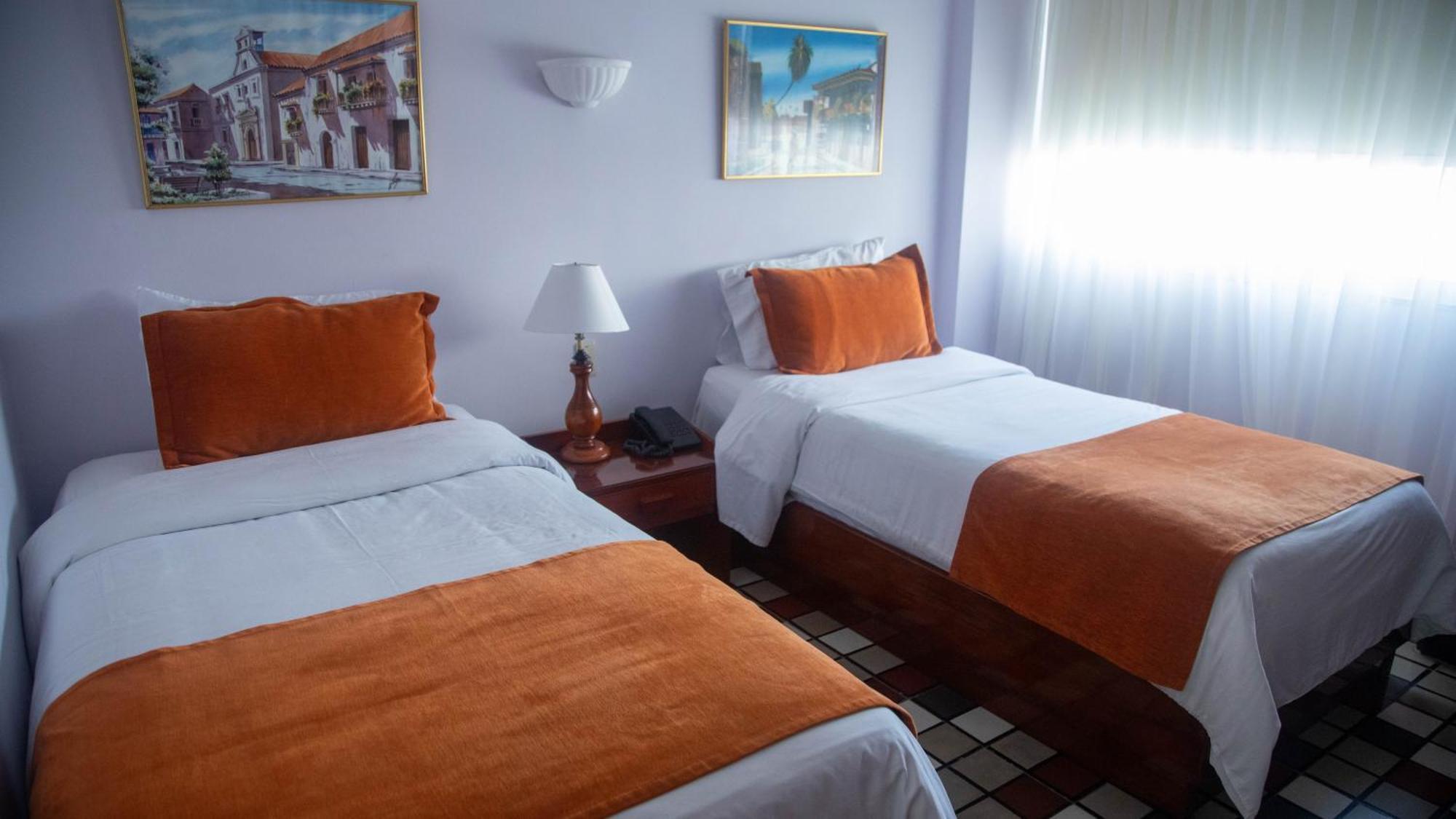 Hotel Bahia Картахена Экстерьер фото