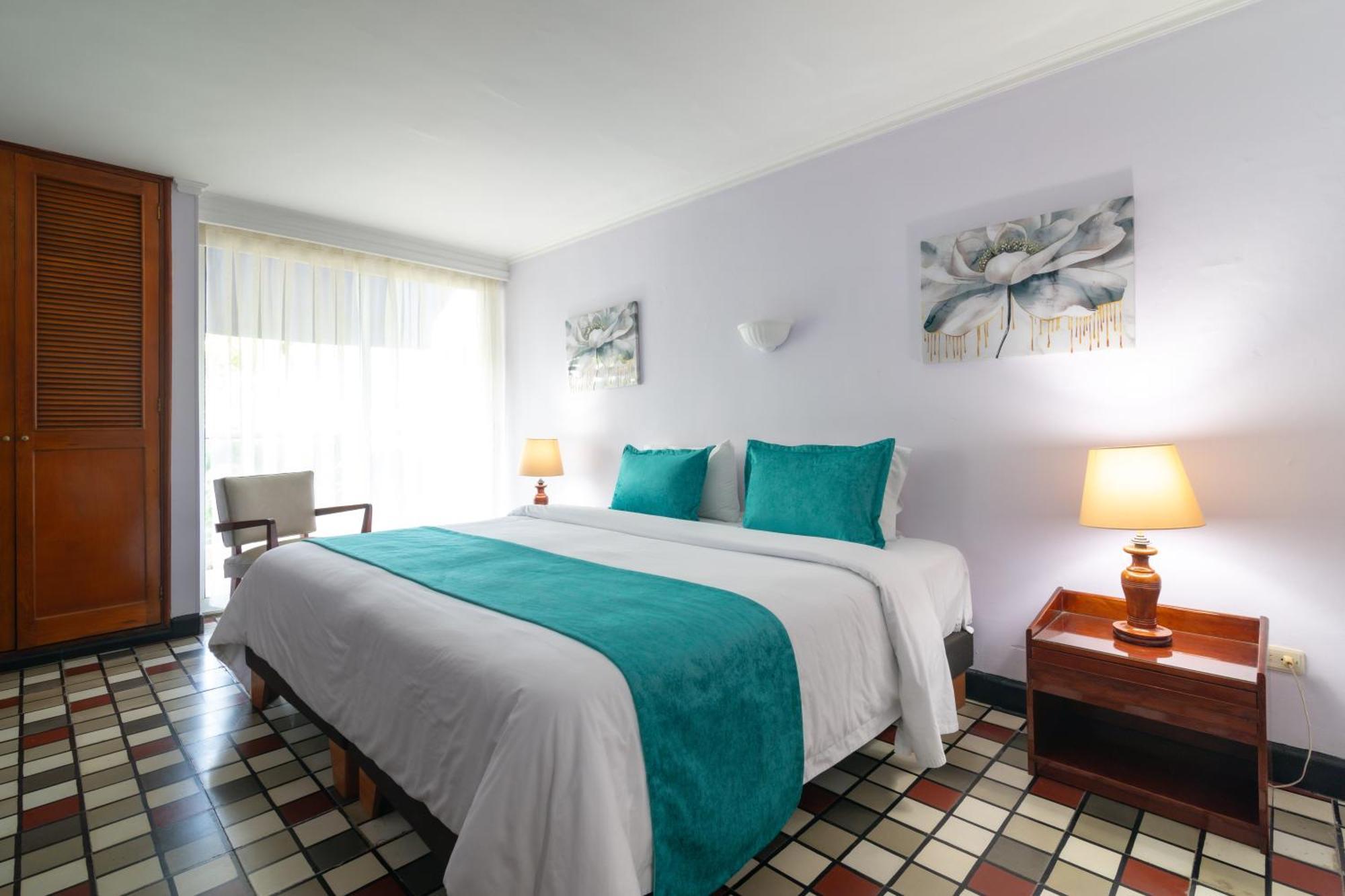 Hotel Bahia Картахена Экстерьер фото