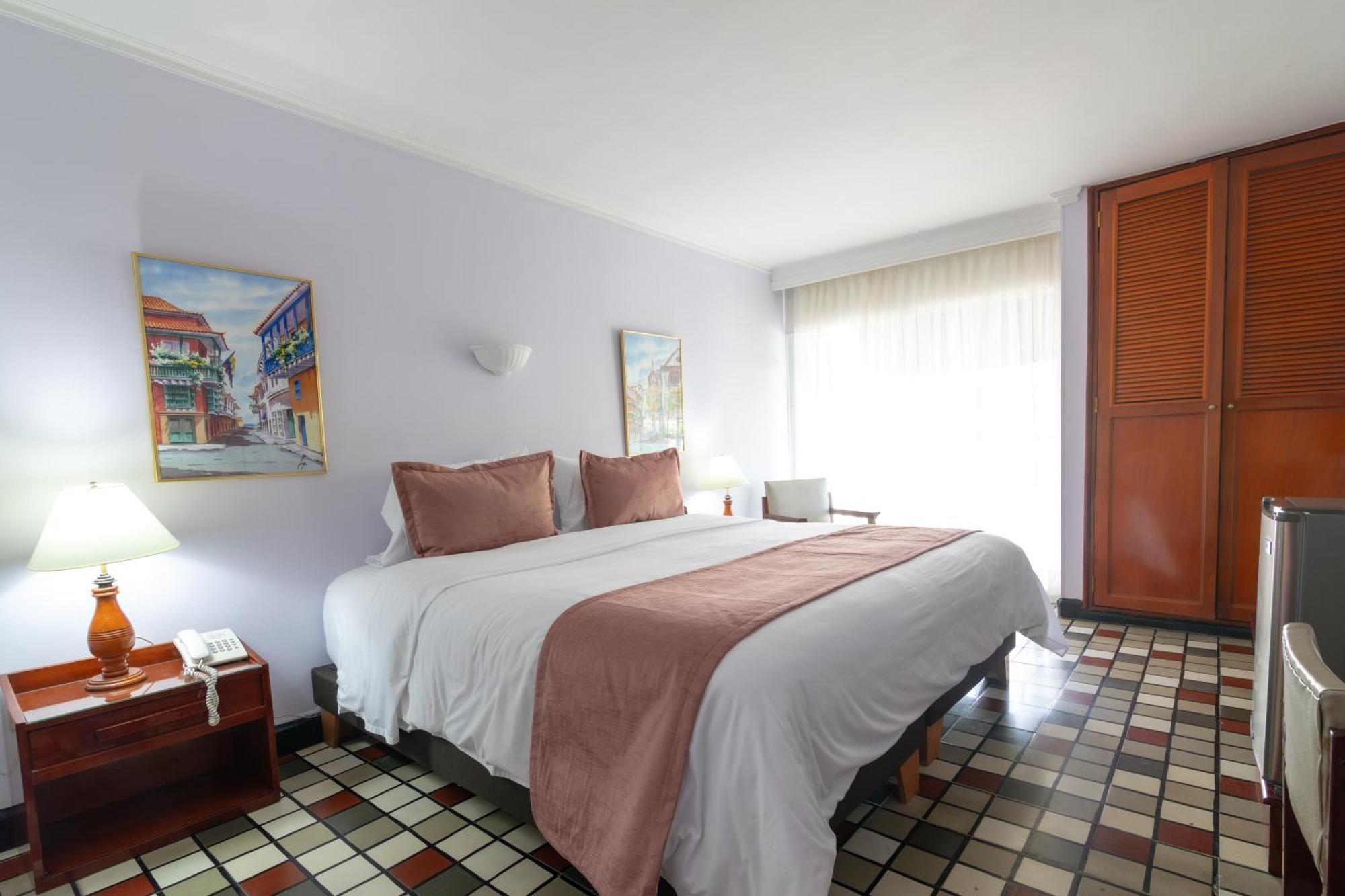 Hotel Bahia Картахена Экстерьер фото